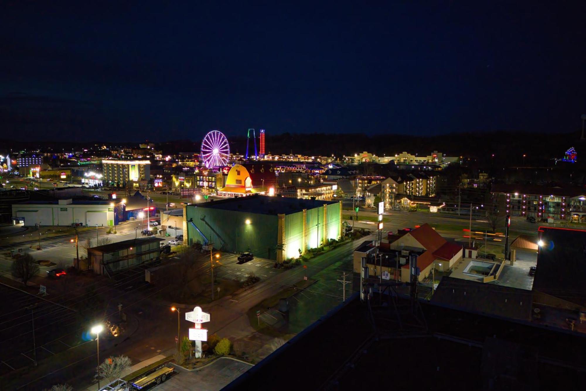 Park Tower Inn Pigeon Forge Exterior foto